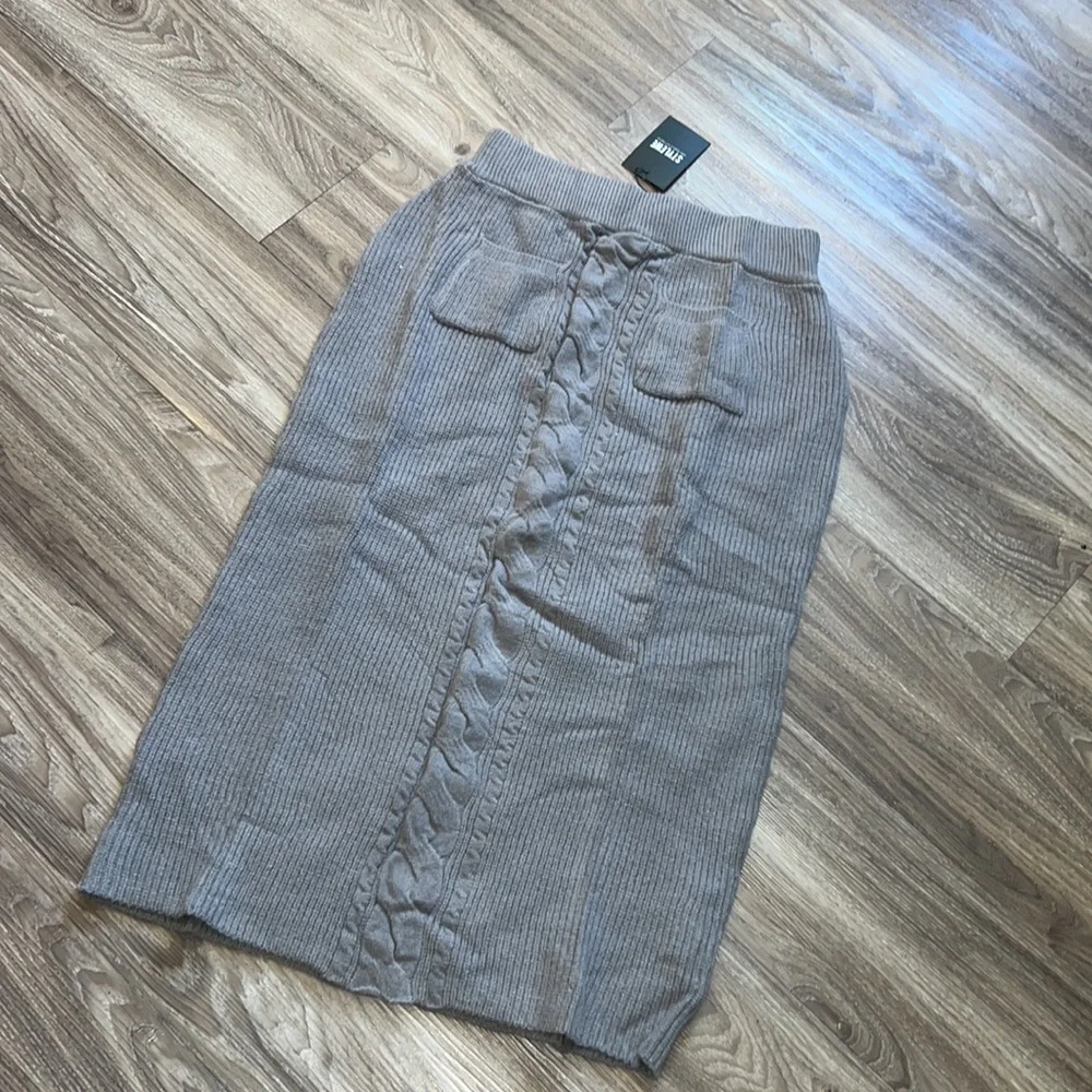 Plain High Waist Plain Sweater Skirt - Picture 8 of 10